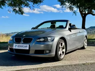 BMW 320 i Cabrio — fotografia 1