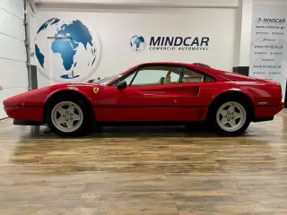 Ferrari 208 Gtb Turbo — fotografia 1