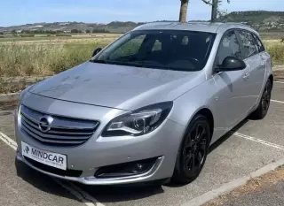 Opel Insignia Sports Tourer — fotografia 1