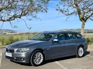 BMW 525 d Line Luxury Auto — fotografia 1