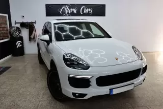 Porsche Cayenne — fotografia 1