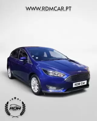 Ford Focus 1.0 EcoBoost Titanium — fotografia 1