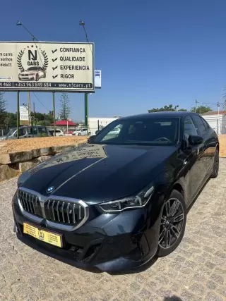 BMW 530e e xDrive — fotografia 1