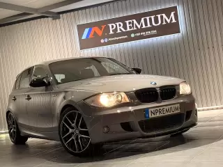 BMW 118 d Pack M — fotografia 1