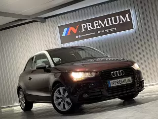 Audi A1 1.6 TDI Sport — fotografia 1