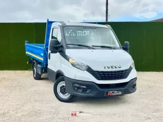 Iveco Daily BASCULA TRILATERAL — fotografia 1