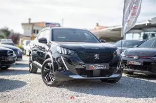 Peugeot e-2008 50 kWh GT — fotografia 1