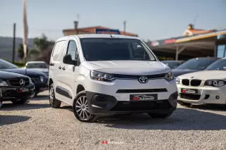 Toyota Proace City 1.5D L1 Comfort - IVA DEDUTÍVEL — fotografia 1