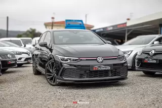 VW Golf 2.0 TSI GTI DSG Performance — fotografia 1