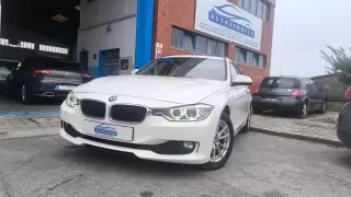 BMW 318 d xDrive Line Luxury — fotografia 1