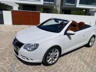 VW EOS 2.0 TDi Top DSG — fotografia 1