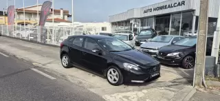 Volvo V40 1.6 D2 Momentum Powershift Eco — fotografia 1