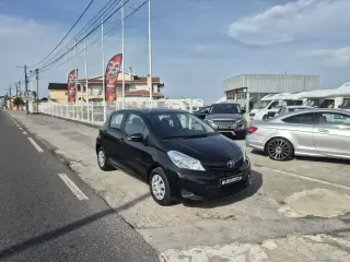 Toyota Yaris 1.0 VVT-i Comfort+AC+VSC — fotografia 1
