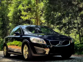 Volvo C30 1.6 D2 Summum Start/Stop — fotografia 1
