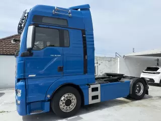 Man Outro TGX 18.560 — fotografia 1