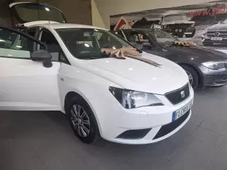 Seat Ibiza 1.2 TSI Ecomotive Style — fotografia 1
