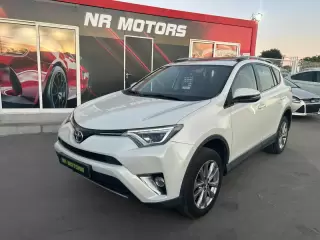 Toyota RAV4 VXR — fotografia 1