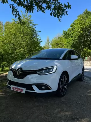Renault Grand Scénic 1.7 Blue dCi Limited — fotografia 1