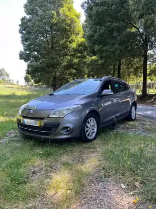 Renault Mégane Sport Tourer 1.5 dCi Dynamique — fotografia 1