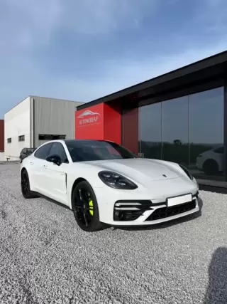 Porsche Panamera Turbo S E-Hybrid — fotografia 1