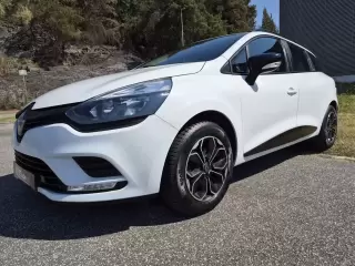 Renault Clio Break 1 2 16v Confort — fotografia 1
