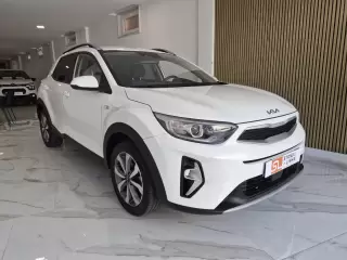 Kia Stonic 1.2 MPi Dynamic — fotografia 1