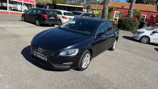 Volvo V60 AWD — fotografia 1