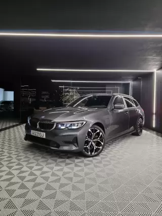 BMW 320 e Line Sport Auto — fotografia 1