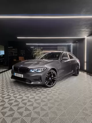 BMW 320 e Line Sport Auto — fotografia 1