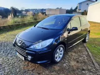 Peugeot 307 1.6 HDi Sport — fotografia 1