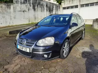 VW Golf 1.9 TDi BlueM. Confortline — fotografia 1