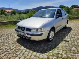 Seat Cordoba 1.9 SDI Fresh — fotografia 1