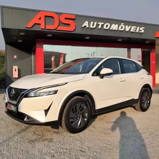 Nissan Qashqai 1.3 DIG-T Acenta Xtronic — fotografia 1