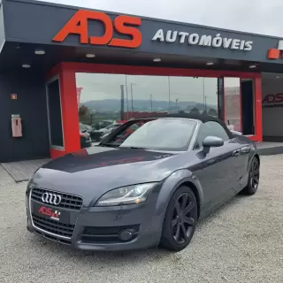 Audi TT Roadster 2.0 TFSi — fotografia 1