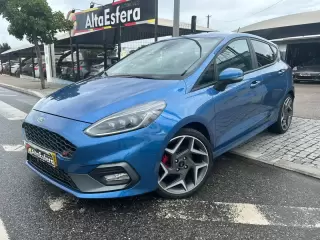 Ford Fiesta 1.5 EcoBoost ST — fotografia 1
