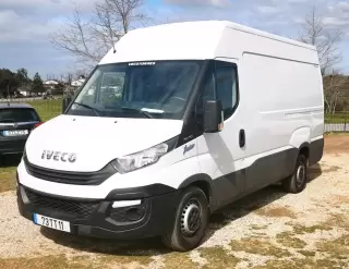 Iveco Daily 2.3 35 S 140 Isotérmica IVA DEDUTIVEL — fotografia 1