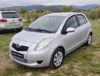Toyota Yaris 1.4 D4D Luna IUC Barato — fotografia 1