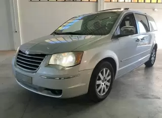 Chrysler Grand Voyager 2.8 CRD ATX Limited Stow Go — fotografia 1