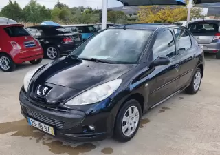 Peugeot 206+ 1.1 Urban — fotografia 1