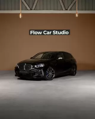 BMW M135i xDrive — fotografia 1