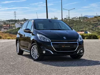 Peugeot 208 1.2 PureTech Style — fotografia 1