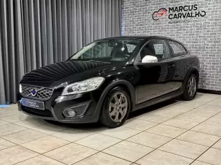 Volvo C30 1.6D DRIVe Momentum — fotografia 1