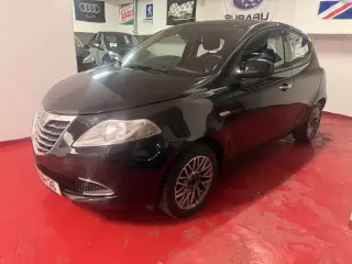 Lancia Ypsilon 1.3 M-jet S&S Gold — fotografia 1