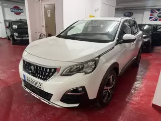 Peugeot 3008 1.2 PureTech Access — fotografia 1
