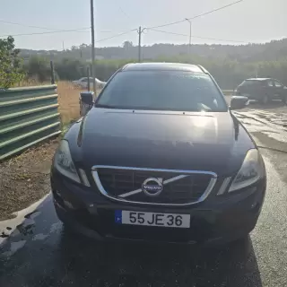 Volvo XC 60 2.4 D Momentum Geartronic — fotografia 1