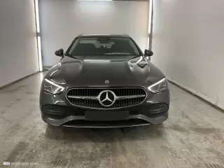 Mercedes-Benz C 300 e Avantgarde — fotografia 1