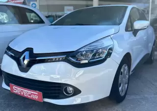 Renault Clio 1.5 — fotografia 1