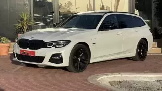 BMW 330 e Edição Desportiva M Auto — fotografia 1