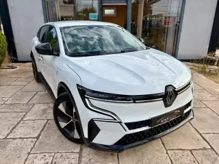 Renault Mégane E-Tech EV40 Equilibre — fotografia 1