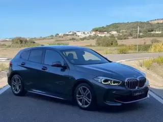 BMW 116 d Pack M Shadow Auto — fotografia 1